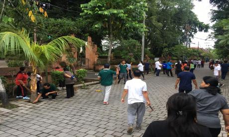 KEGIATAN KERJA BAKTI DALAM RANGKA HUT KOTA DENPASAR